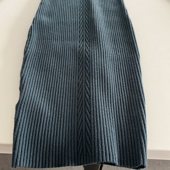 Marciano green sweater dress size XXS great condition only worn once - Picture 5 of 6